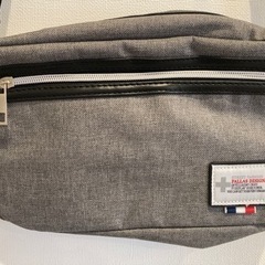 肩掛バッグ シルバーの画像