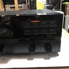  S A N S U I    A Uー555 V S  インテクレッドアンプ　の画像