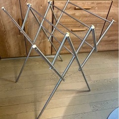 折りたたみ物干し（タオルなど）