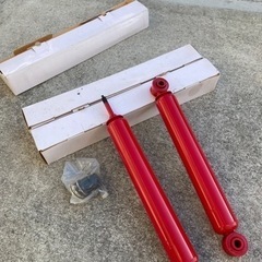 JB23ジムニー用ショックアブソーバー未使用品　１台分