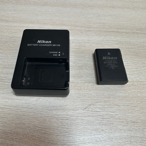 Nikon d3200 レッド