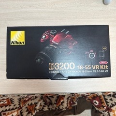 Nikon d3200 レッドの画像