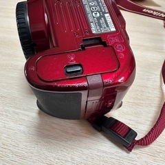 Nikon d3200 レッドの画像