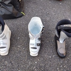 サロモンのスキーブーツ