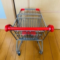［インテリアに！]ミニショッピングカートの画像