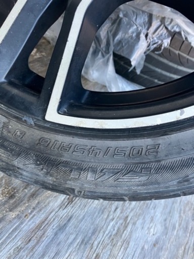16インチ　OZのホイール4本　（扁平タイヤはおまけ程度）