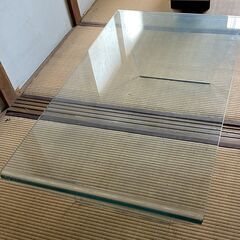 総ガラスローテーブル