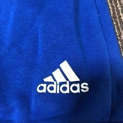 アディダス　adidas パーカー　150の画像