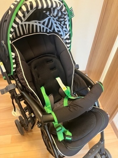 アップリカ　ベビーカー美品