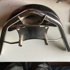 メルカリ取引き中　PCX バックレストの画像