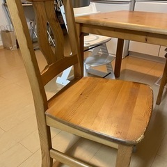 ウッド調 ダイニングテーブル イス2脚付きの画像