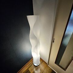 フロアライト ヴェレ　間接照明
