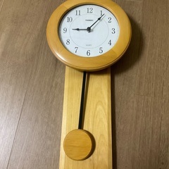 壁掛け振子時計の画像