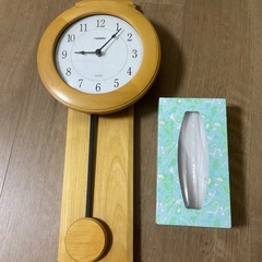 壁掛け振子時計の画像