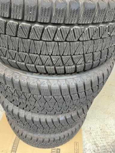 ランドクルーザー200  アルミホイールスタッドレスタイヤセット