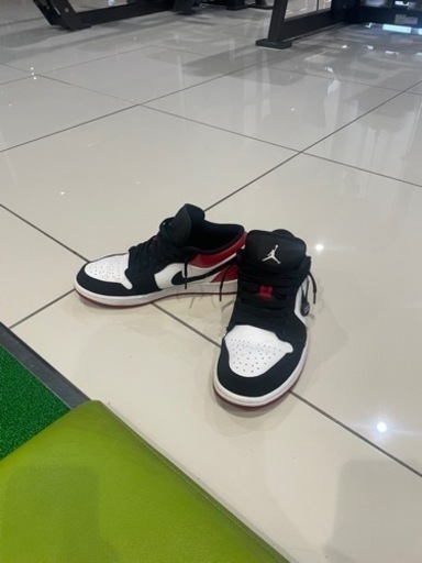 エアジョーダン1 ロー ブラックトゥ つま黒