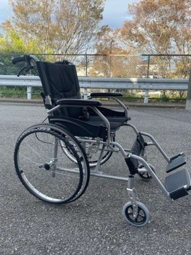 車椅子　短期間使用　美品　ノーパンクタイヤ