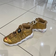 エアモアアップテンポ supremeコラボ ゴールド