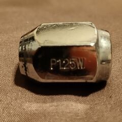 ホイールナット　M12xP1.25　16個の画像