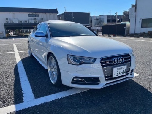 Audi S5 スポーツバック