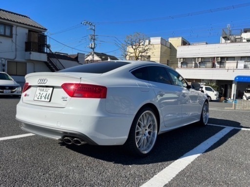 Audi S5 スポーツバック