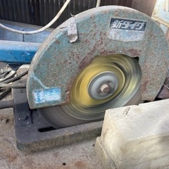 高速切断機　電動工具　高速カッター　工具の画像