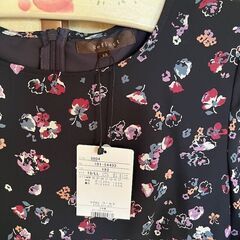 完売商品！リフレクト【洗える】フラワープリントワンピース（黒）LL・13号の画像