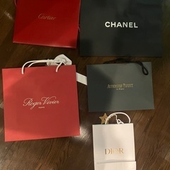 ハイブランドショッパーまとめ売りの画像