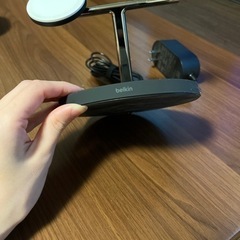 ワイヤレス充電器　iPhone、Apple Watchの画像