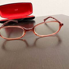 いわた書店ブックカバー（天然皮製品、定価6,500円新品）、置時計、地球儀、眼鏡、カレンダー、文具等の画像