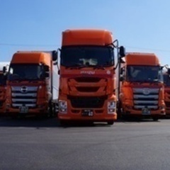 【ミドル・40代・50代活躍中】【未経験OK】10t大型運送ドラ...