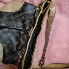 新品同様✨ショルダーバッグ👜💞の画像