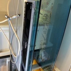 DVDと、テレビ台を、無料で、譲ります。の画像