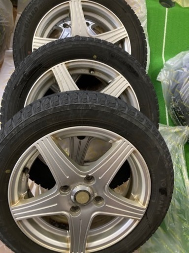 引渡し決定ｽﾀｯﾄﾞﾚｽﾀｲﾔ(155/65R14)付きﾎｲｰﾙ