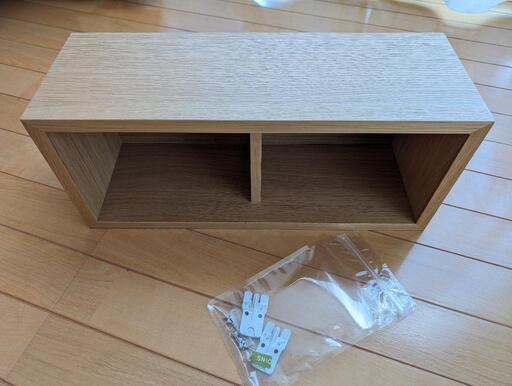 棚　壁につけられる