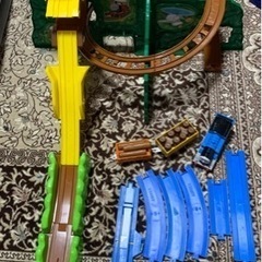 トーマス　プラレール　どきどきマウンテンDX