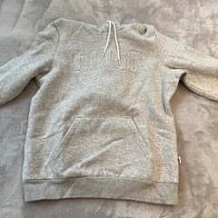 PUMA パーカー（グレー）