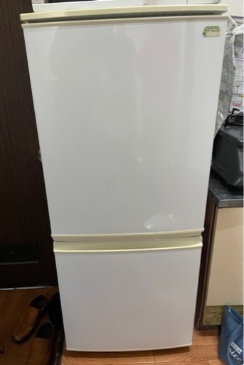 シャープ　ノンフロン冷凍冷蔵庫　2015年製