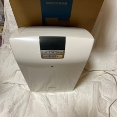 空気清浄機　パナソニック　白