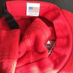 DKNY 未使用　キャップ　赤の画像