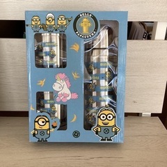 美原店　ミニオン　水筒　コップ2個セット　保管品