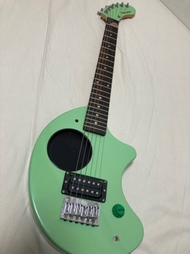 【美品】ZO-3ギター（グリーン）FERNANDES
