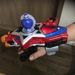 子供が喜ぶ　音が出る　光る　スーパー戦隊　キュータマ　変身セット