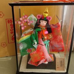 日本人形３体　ガラスケース入り(箱付)の画像