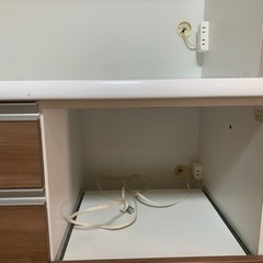 食器棚 の画像