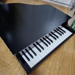 子供用ミニピアノ　カワイ（状態良くないです）
