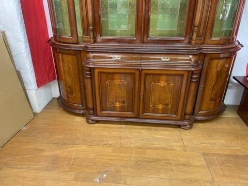 イタリア製　カップボード　新品、未使用品