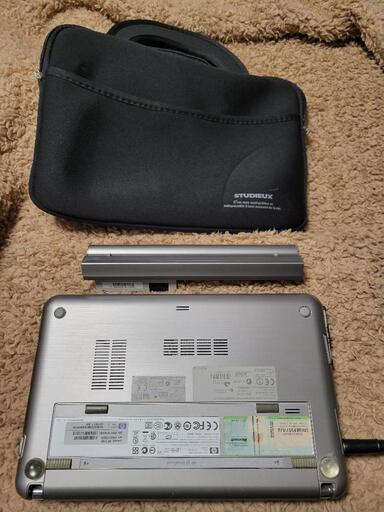 値下げ充電池2個付き、 HP mini
