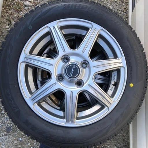 スタッドレスタイヤ　155/65R14