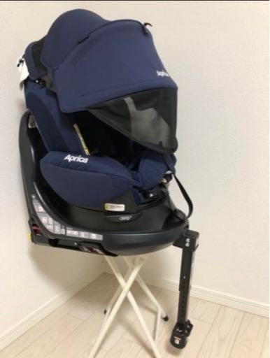 チャイルドシート　アップリカ　フラディアグロウプレミアムのisofix